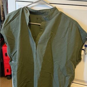 Figs Rafaela moss scrub top